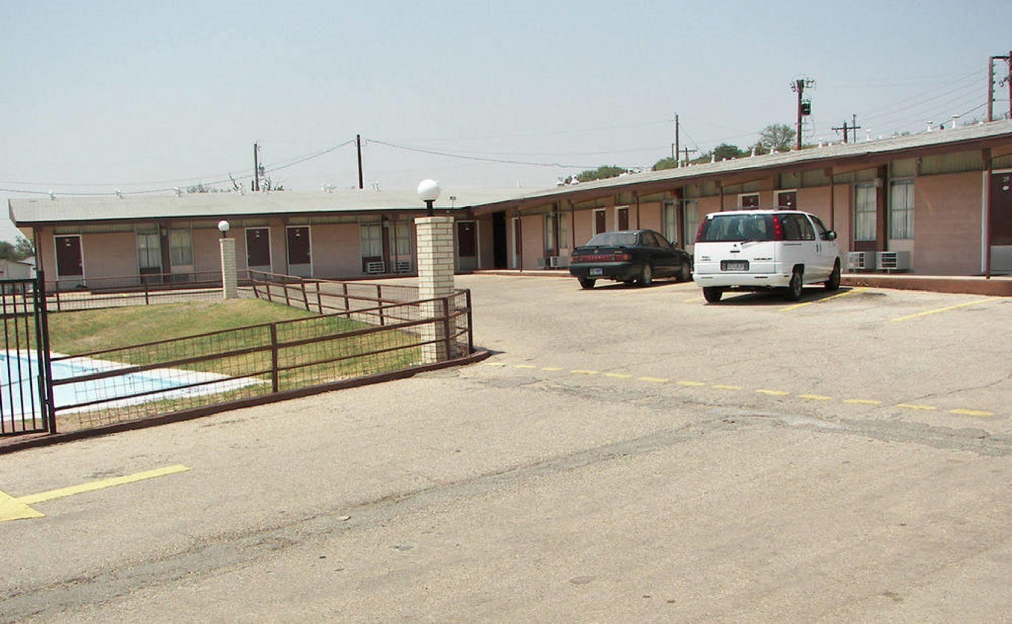 Holiday Host Motel Сонора Экстерьер фото